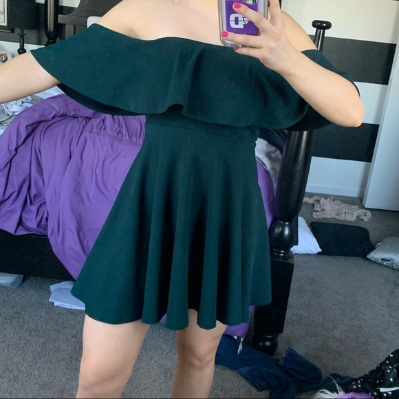 off the shoulder dress - Picture 4 of 4